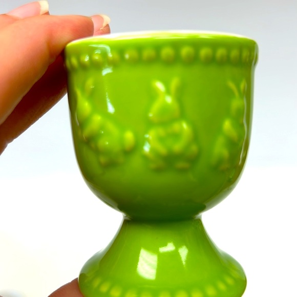 2009 LAURA SECORD  apple green ceramic egg cups with 3 raised bunnies design - Picture 5 of 6